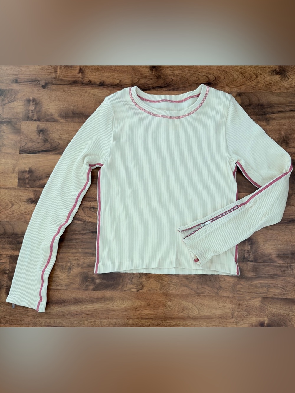 OQQ Cream Ribbed Long Sleeve Athleisure Top Pink Contrast Trim Zipper Sleeve